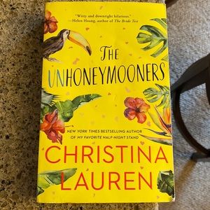 The Unhoneymooners by Christina Lauren